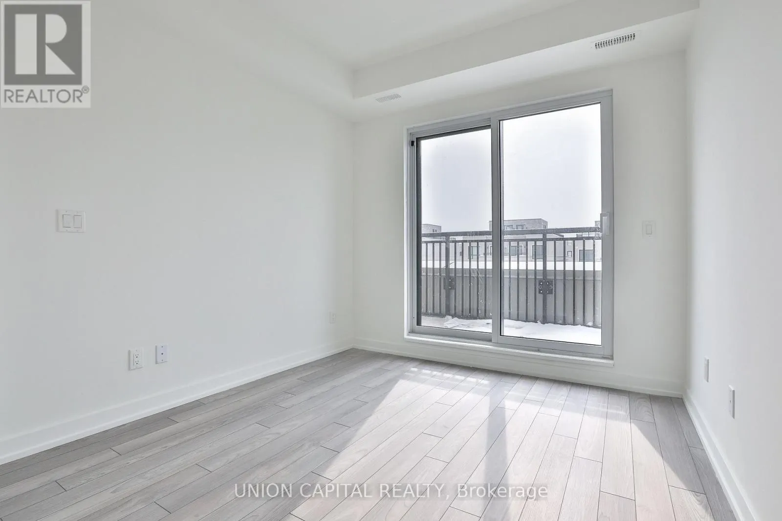 203 - 2 RED SQUIRREL LANE