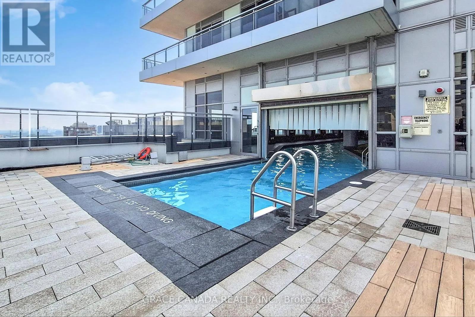 409 - 9205 YONGE STREET