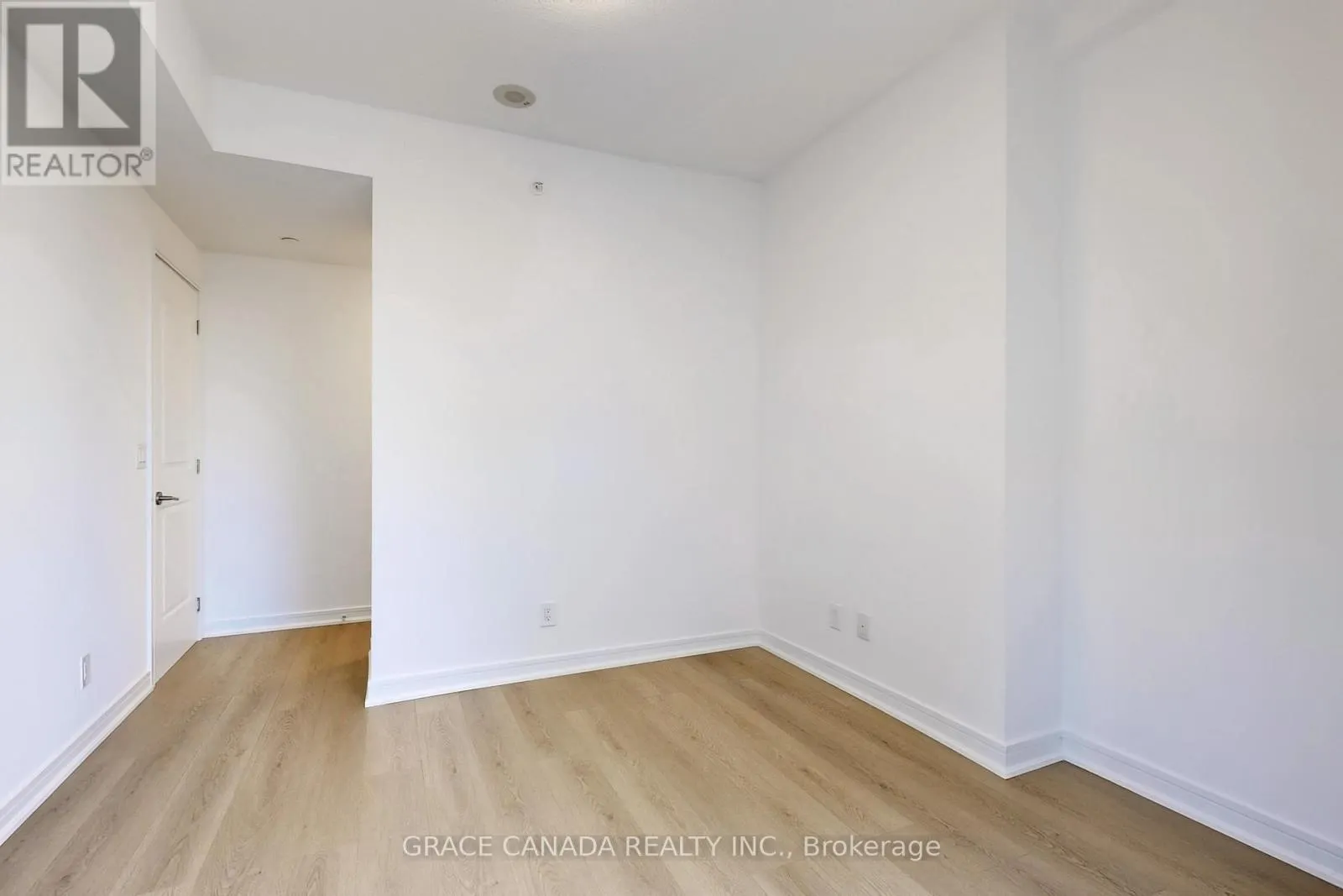 409 - 9205 YONGE STREET