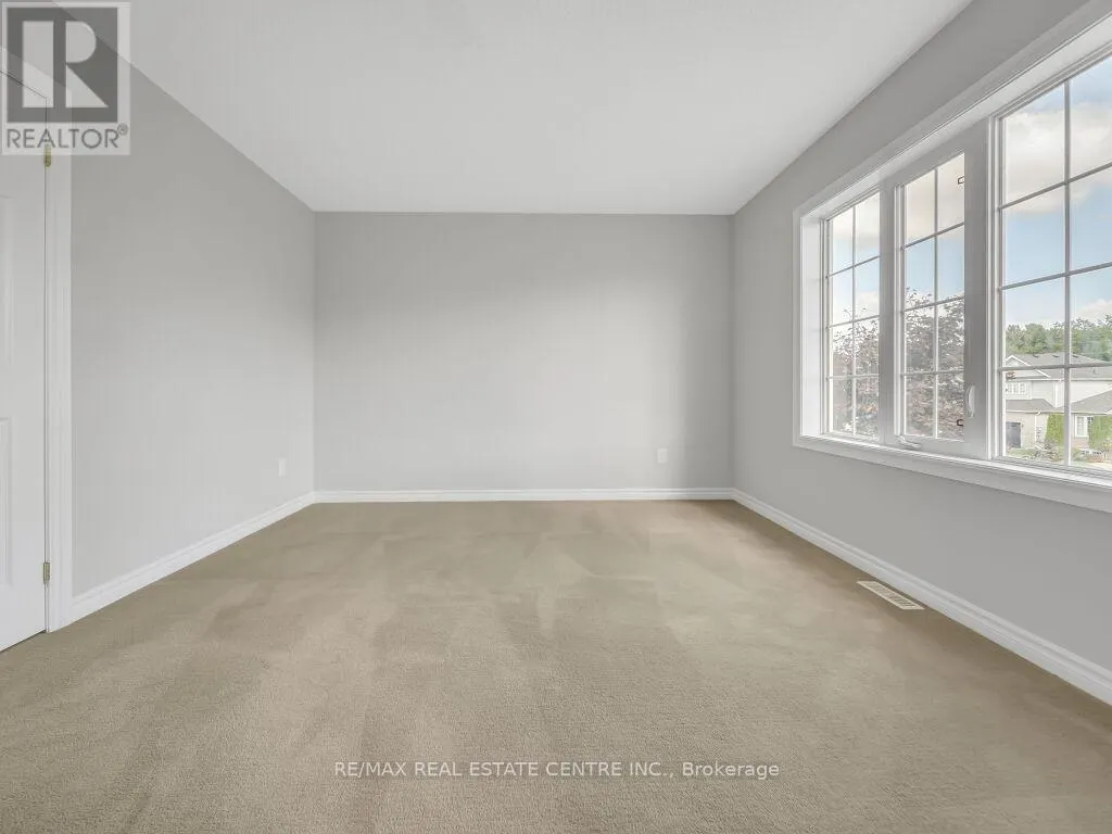 45 STONEMOUNT CRESCENT