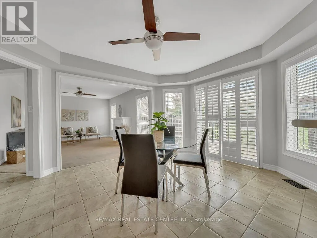 45 STONEMOUNT CRESCENT