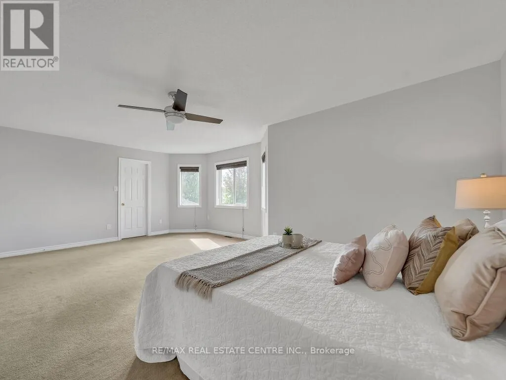 45 STONEMOUNT CRESCENT