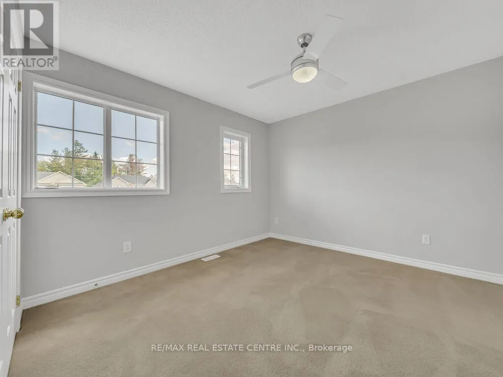 45 STONEMOUNT CRESCENT