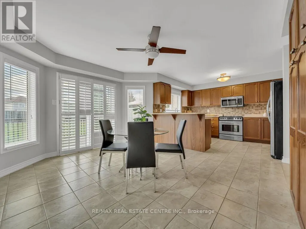 45 STONEMOUNT CRESCENT