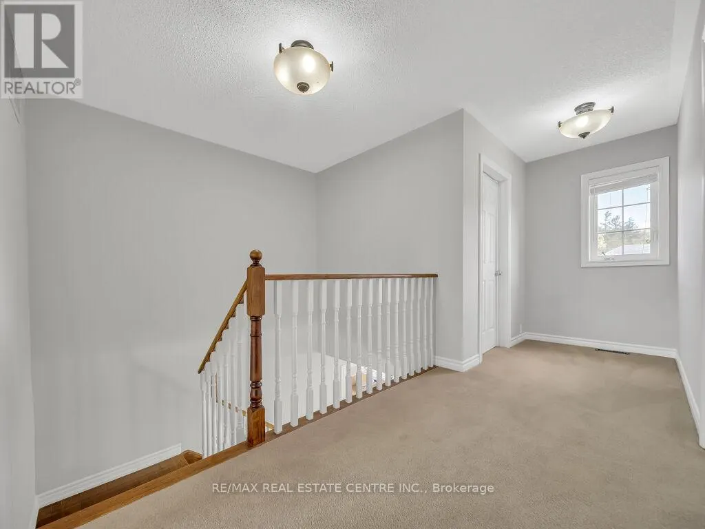 45 STONEMOUNT CRESCENT