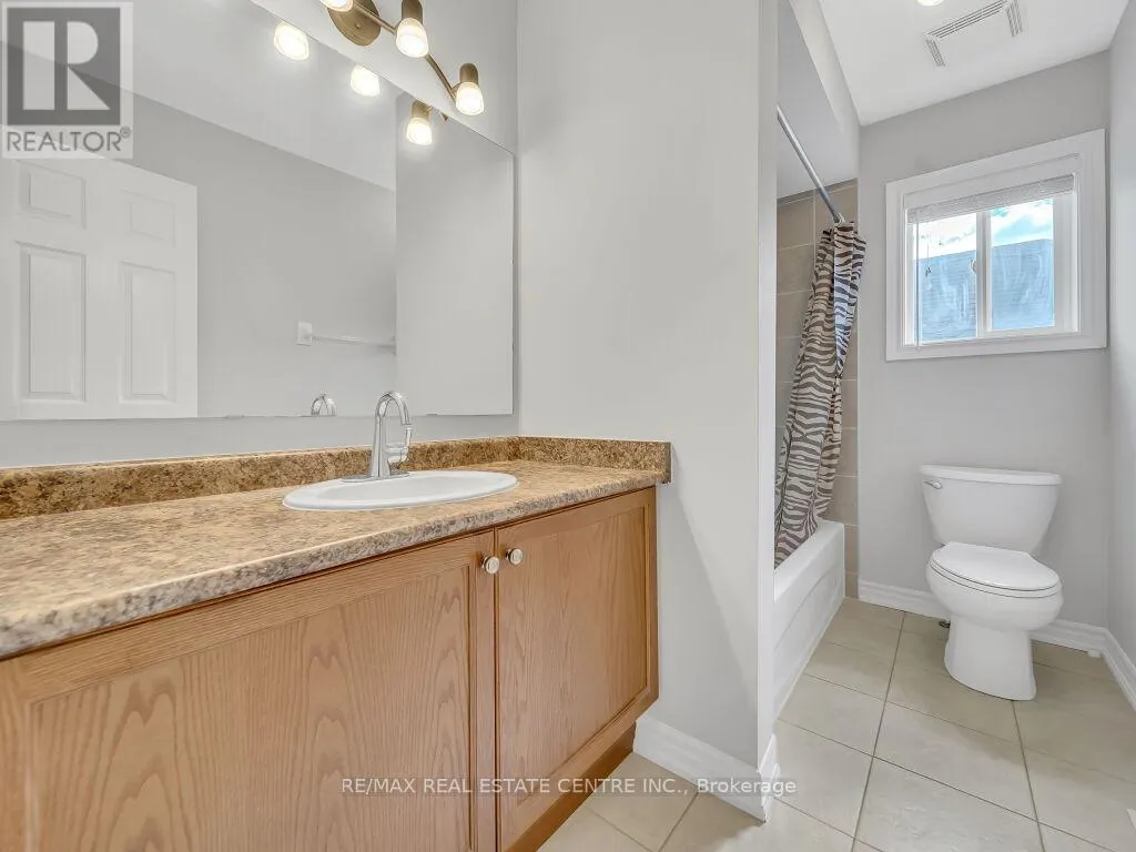 45 STONEMOUNT CRESCENT