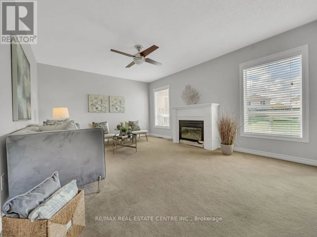 45 STONEMOUNT CRESCENT