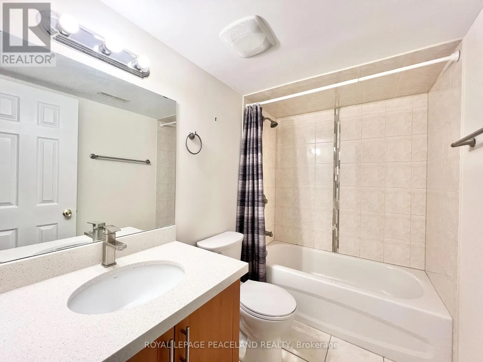 73 CASTLEGLEN BOULEVARD