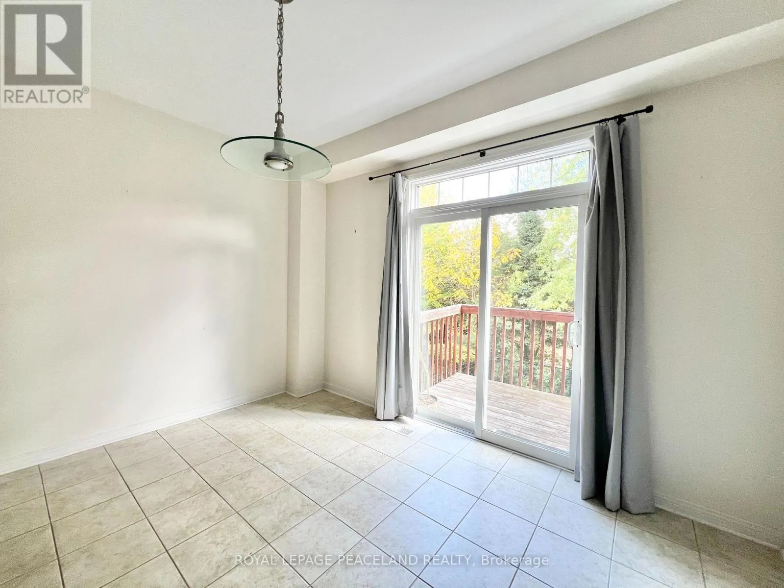 73 CASTLEGLEN BOULEVARD