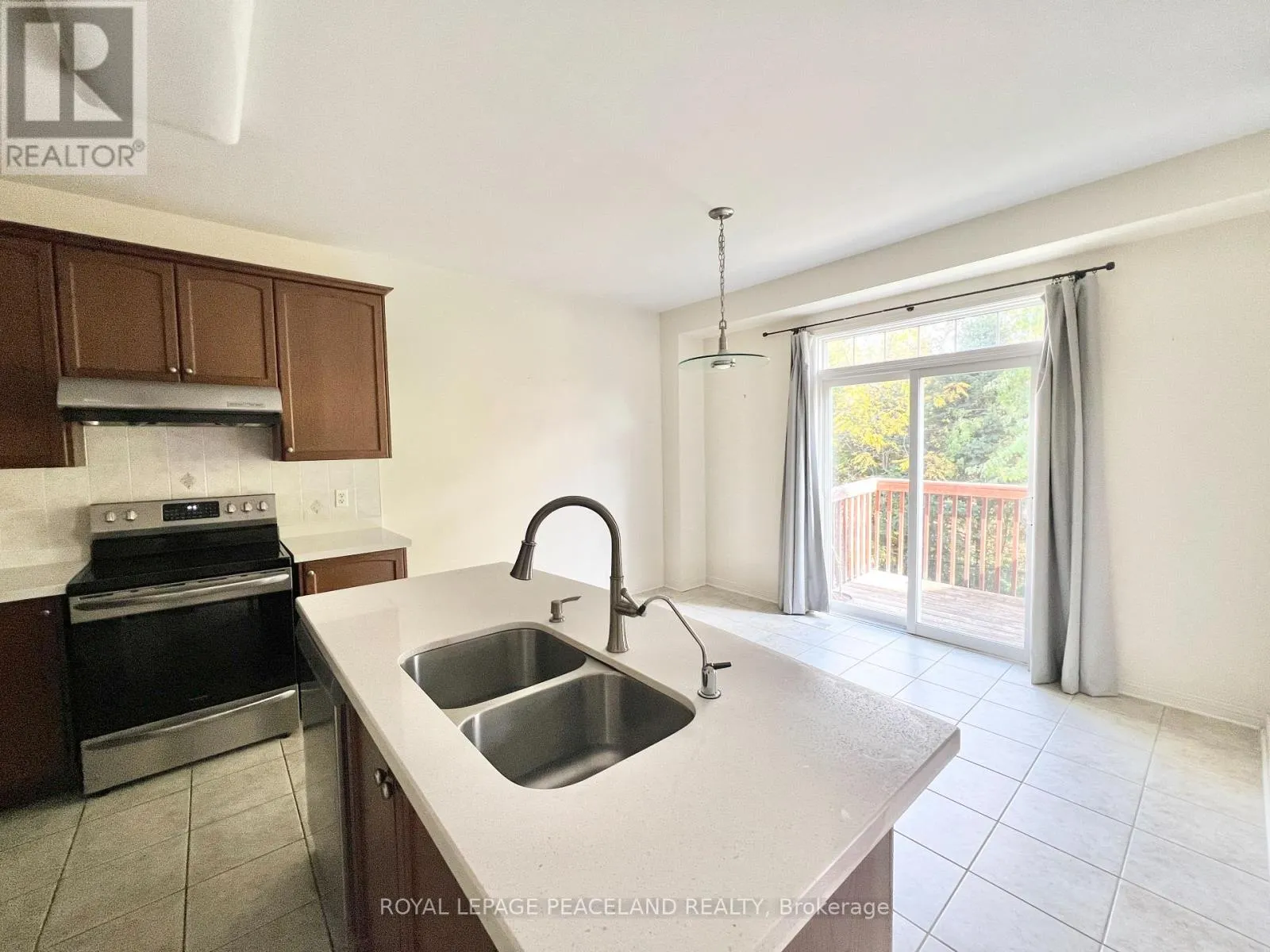 73 CASTLEGLEN BOULEVARD