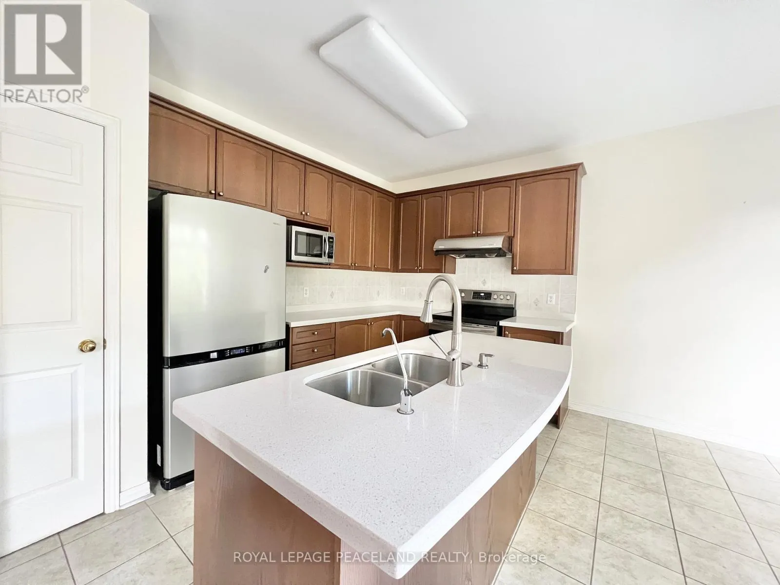 73 CASTLEGLEN BOULEVARD