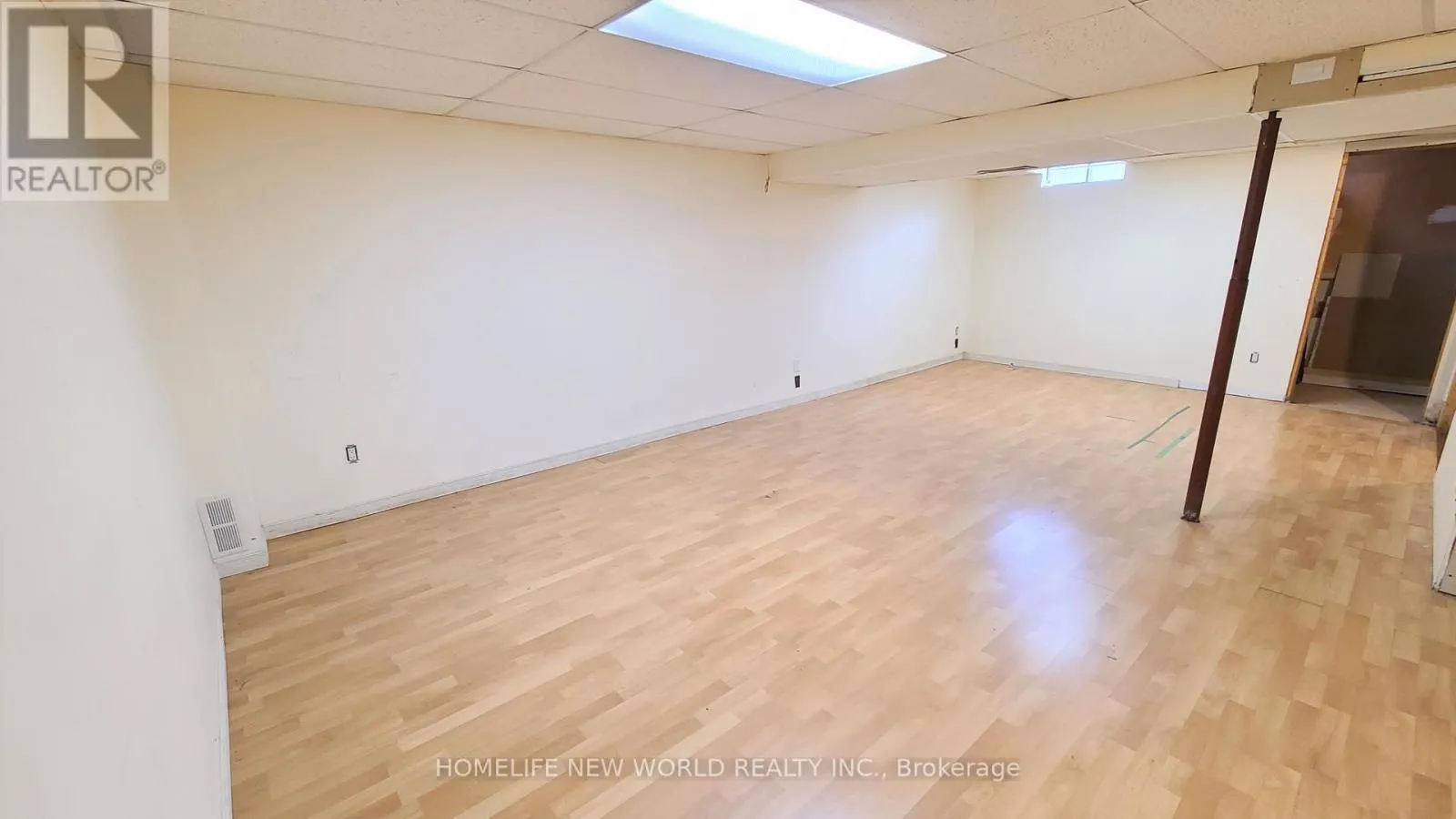 72 PEPPERELL CRESCENT