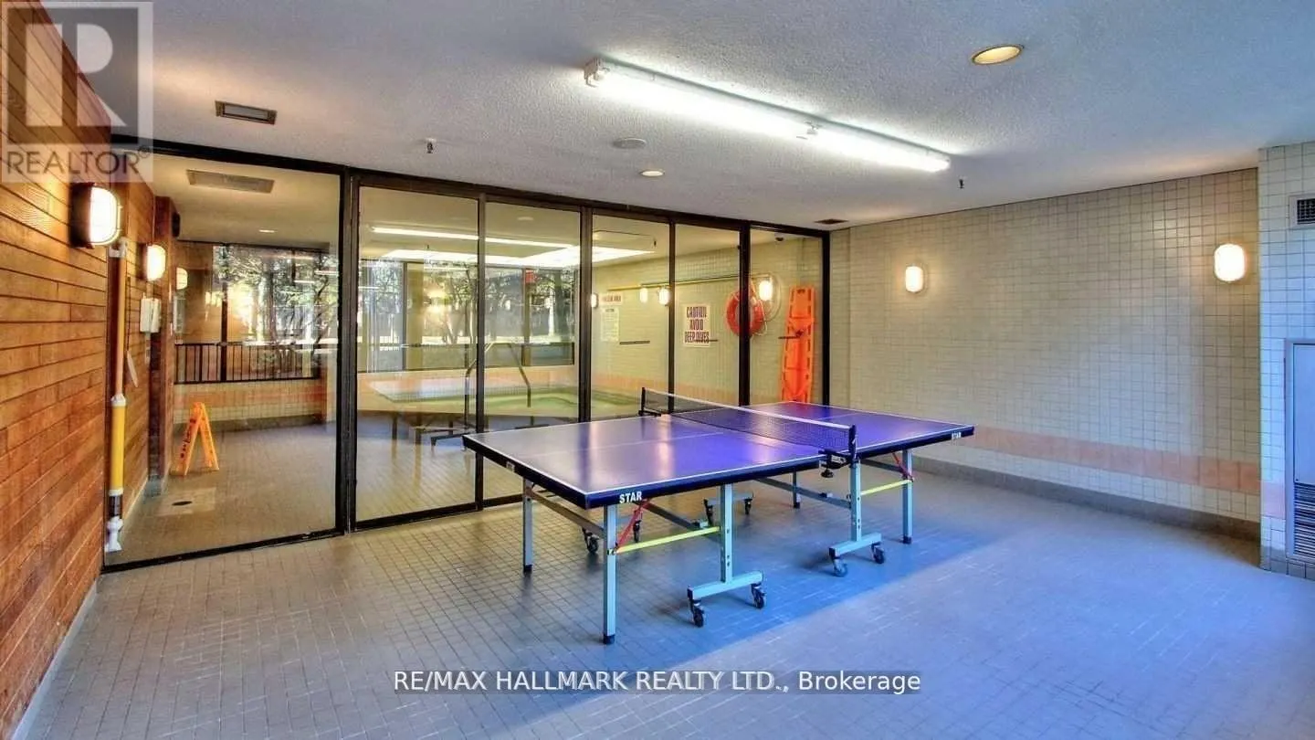 808 - 7601 BATHURST STREET