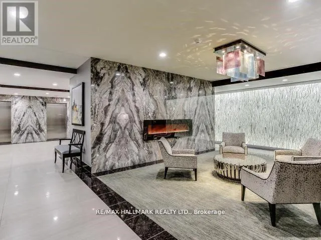 808 - 7601 BATHURST STREET