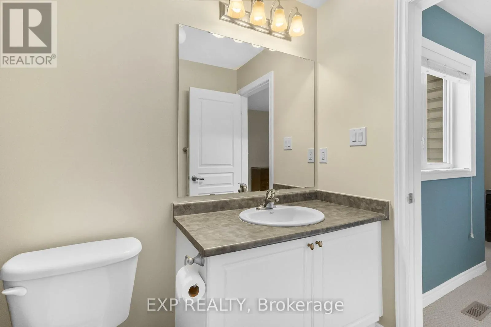 101 SMOOTHWATER TERRACE