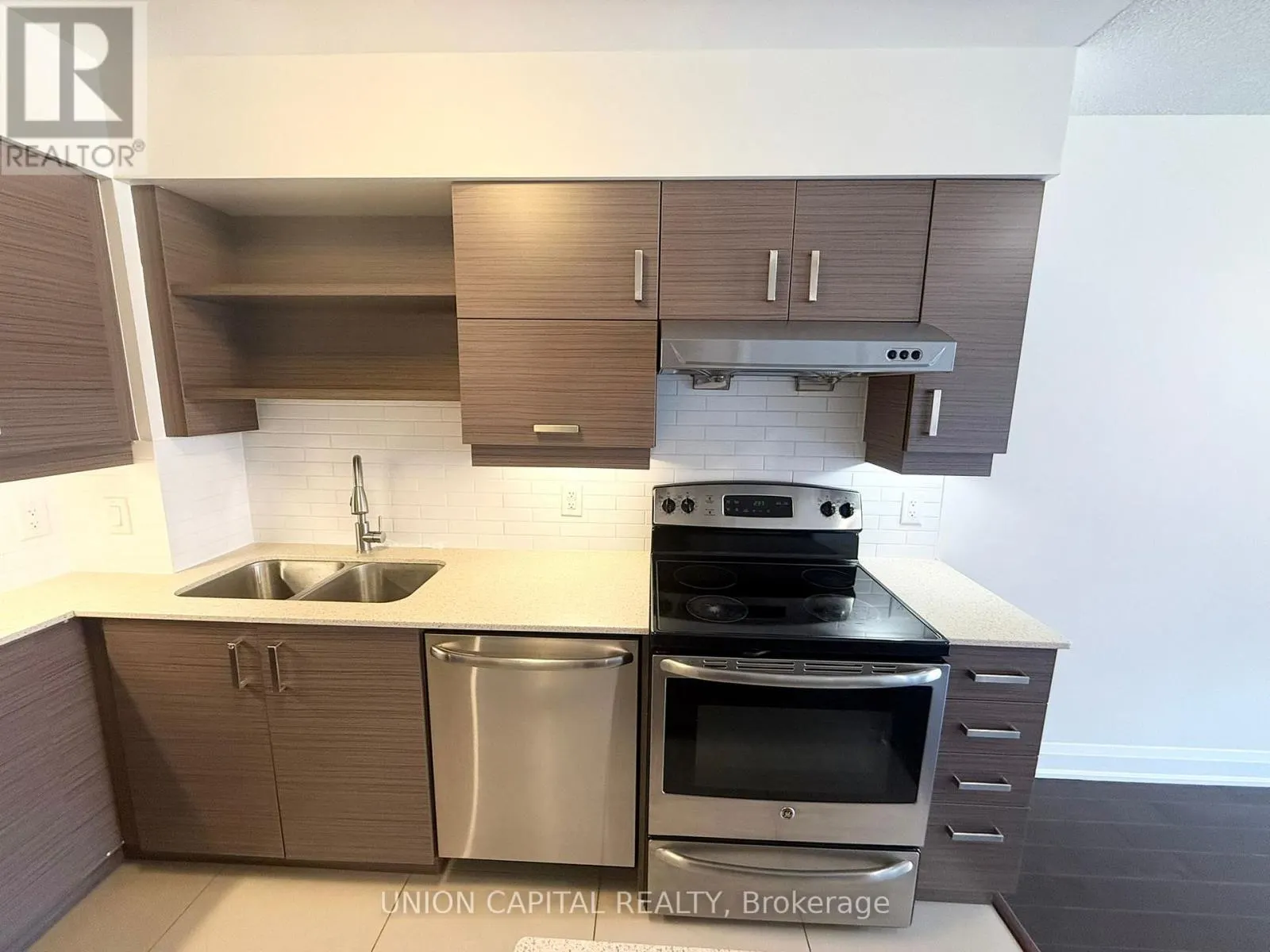 503 - 8200 BIRCHMOUNT ROAD