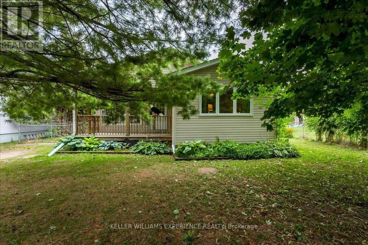 865 BLACKWOODS AVENUE