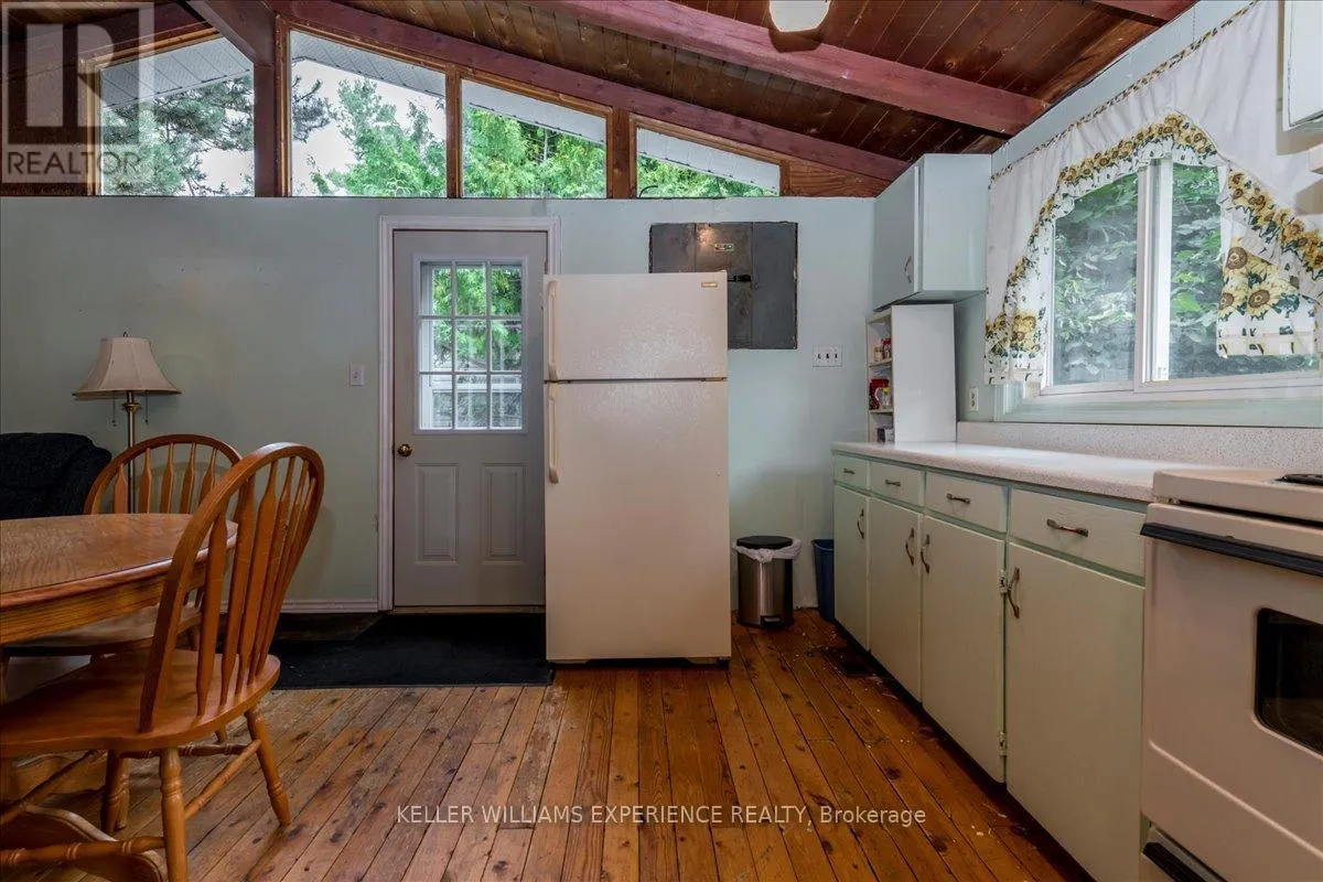 865 BLACKWOODS AVENUE