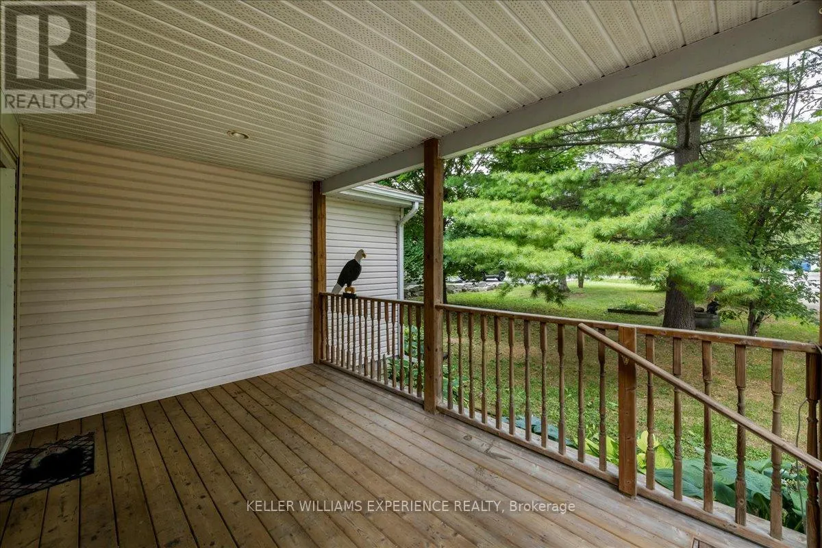 865 BLACKWOODS AVENUE