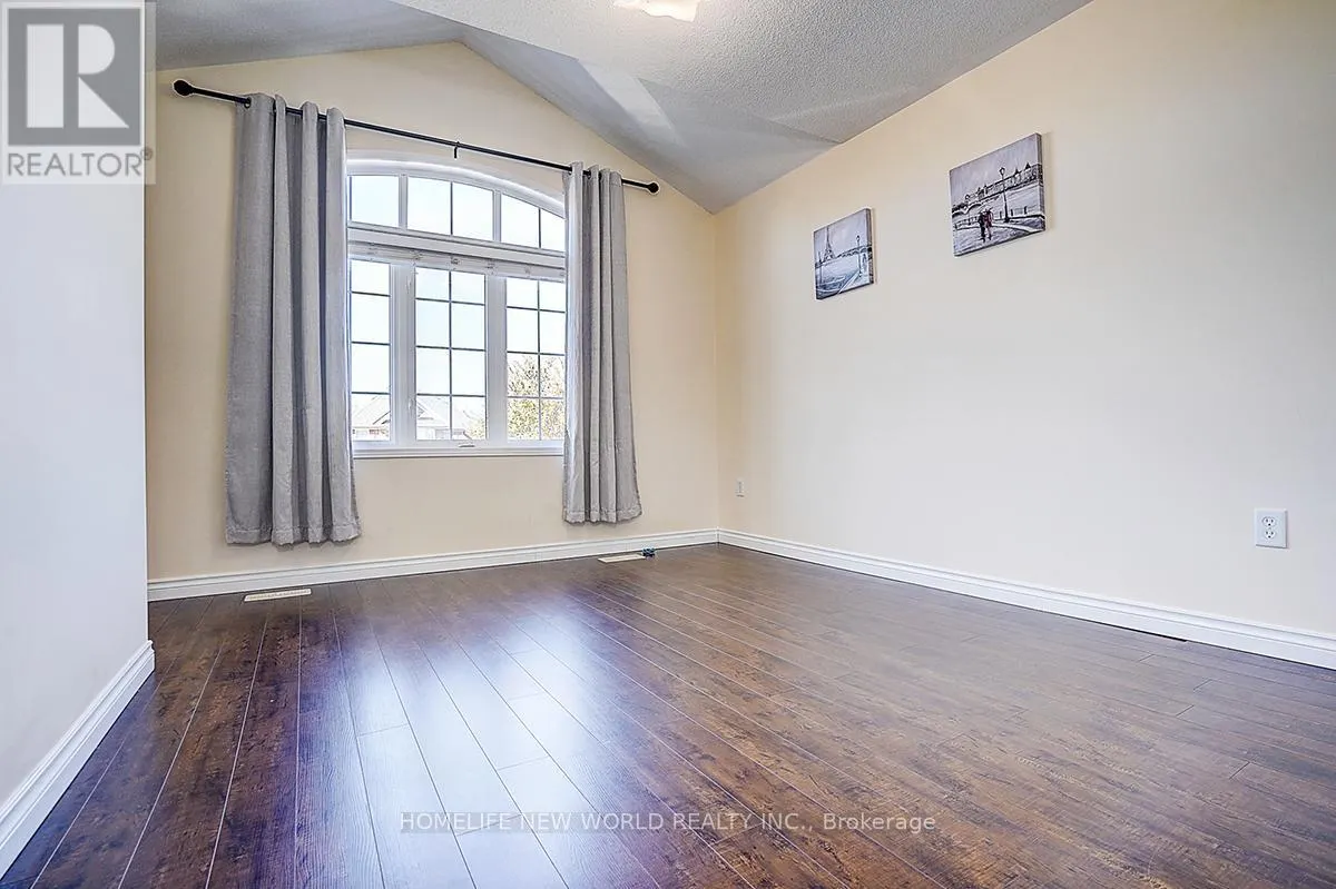 582 FRED MCLAREN BOULEVARD