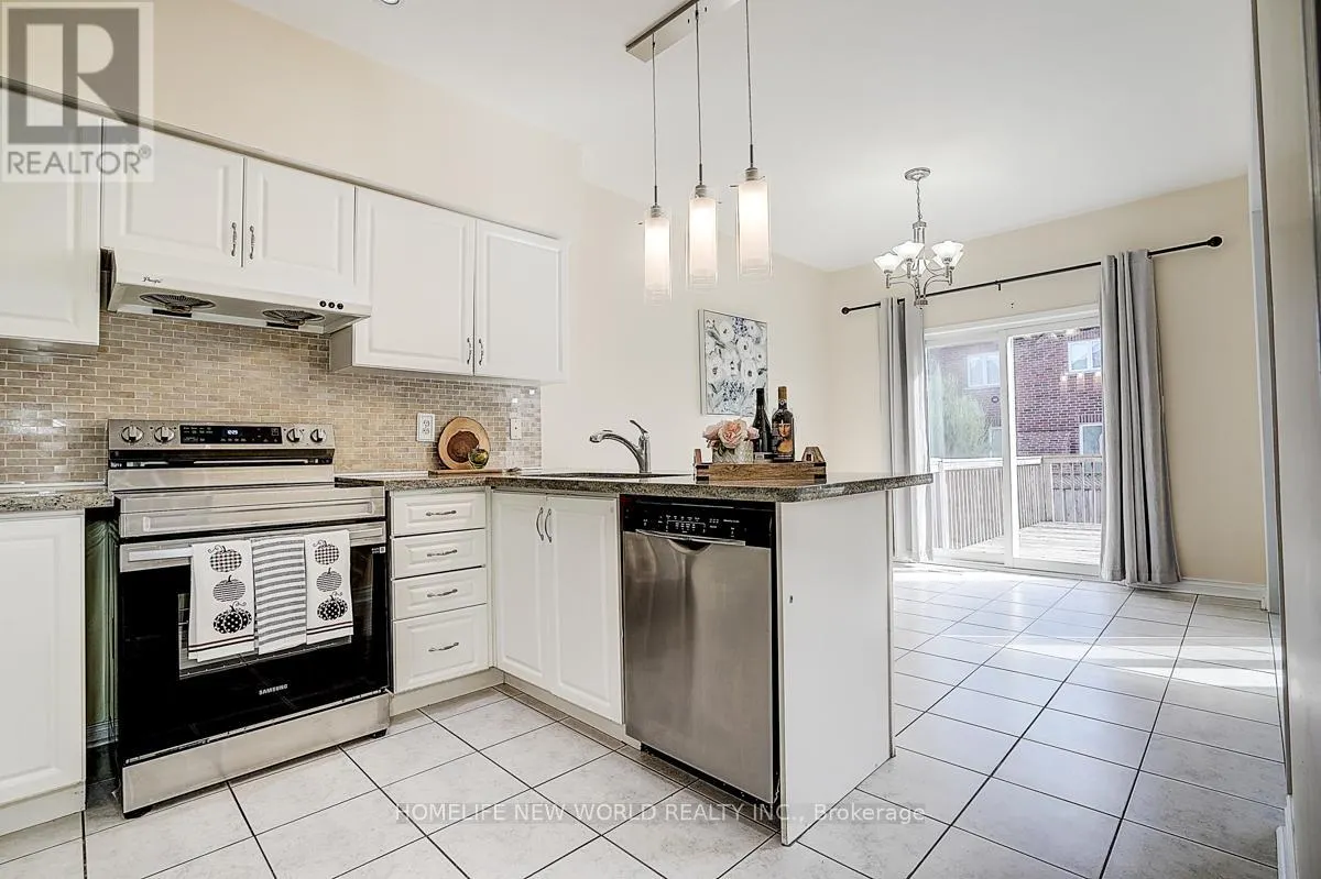 582 FRED MCLAREN BOULEVARD