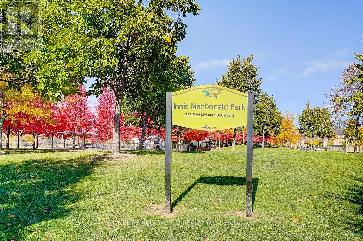 582 FRED MCLAREN BOULEVARD