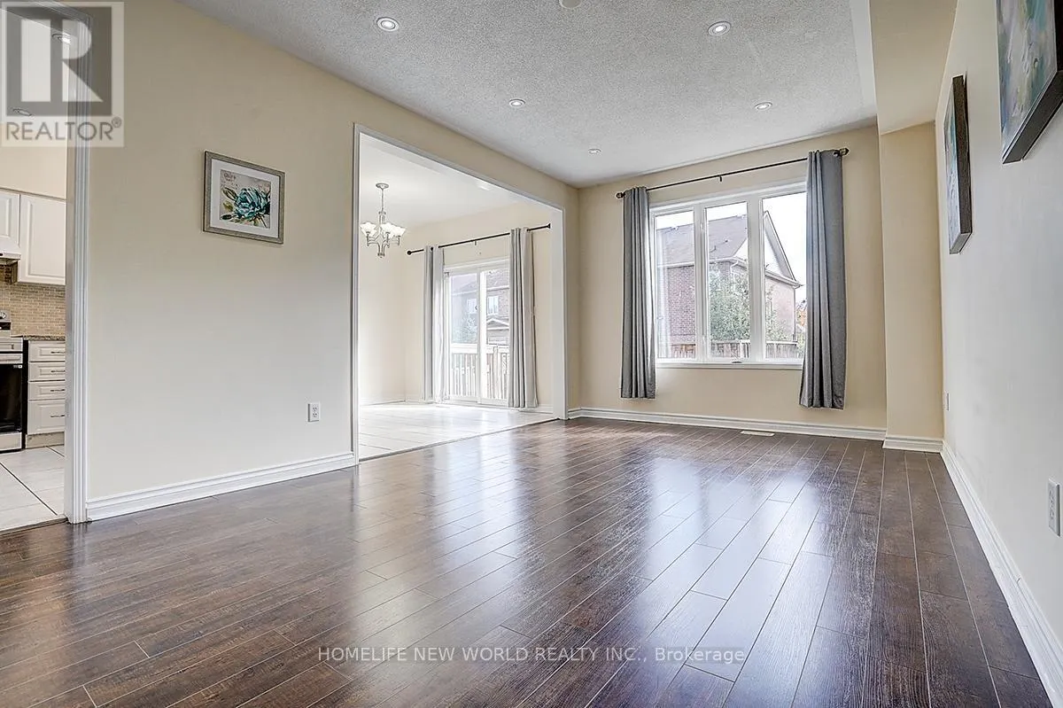 582 FRED MCLAREN BOULEVARD