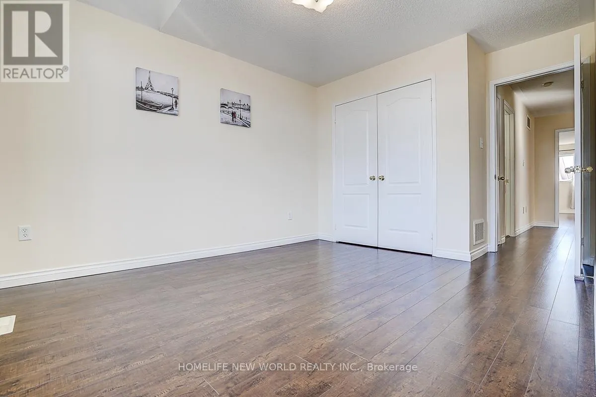 582 FRED MCLAREN BOULEVARD