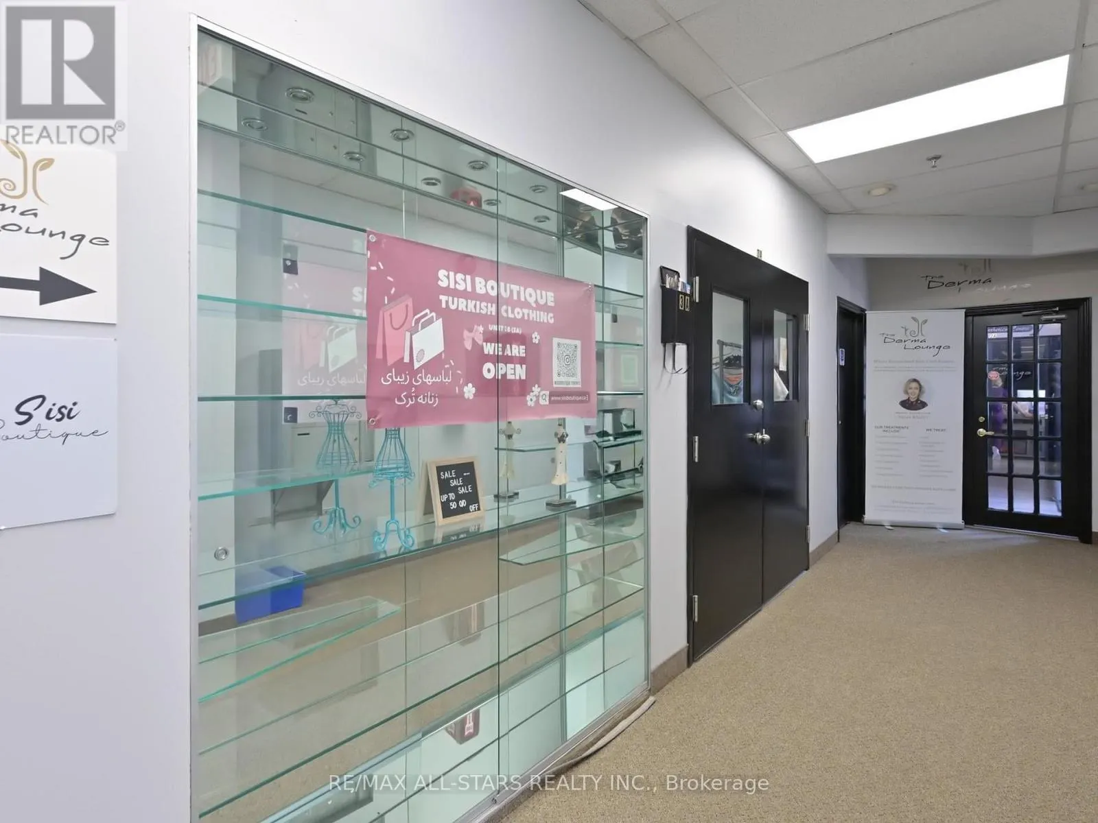 3A - 38 WELLINGTON STREET E