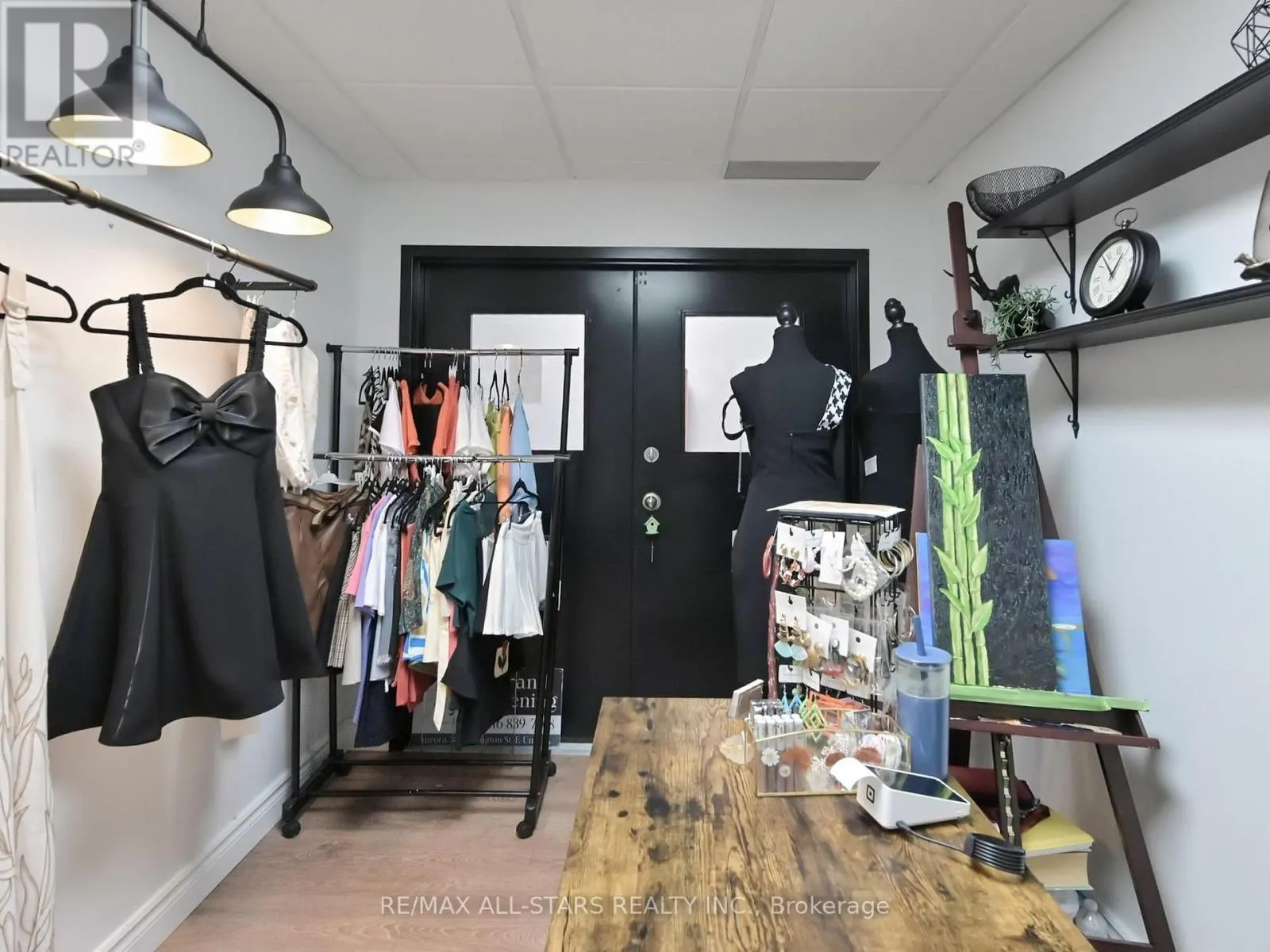 3A - 38 WELLINGTON STREET E