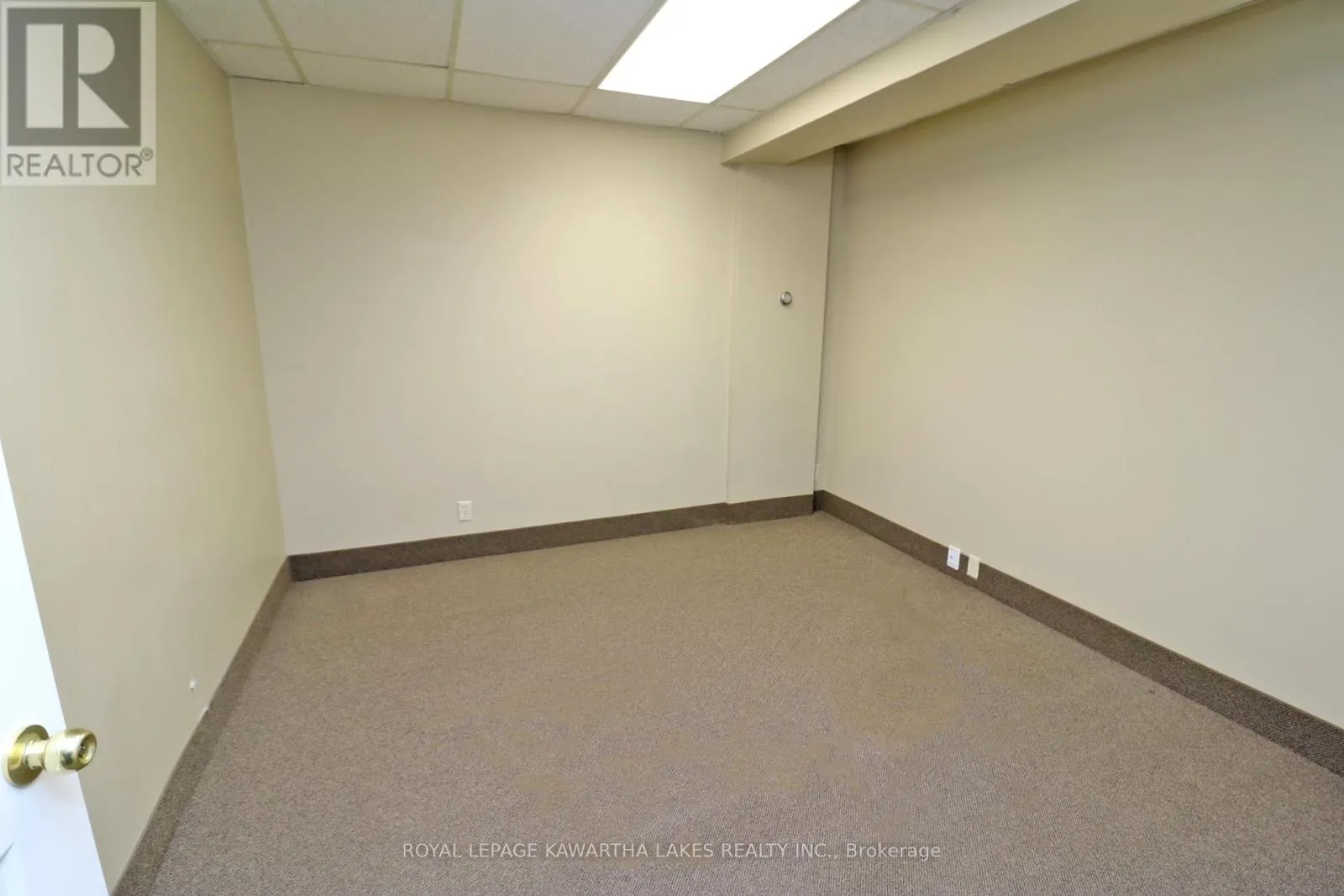 1740 SQFT - 328 MILL STREET, #1740 SQFT