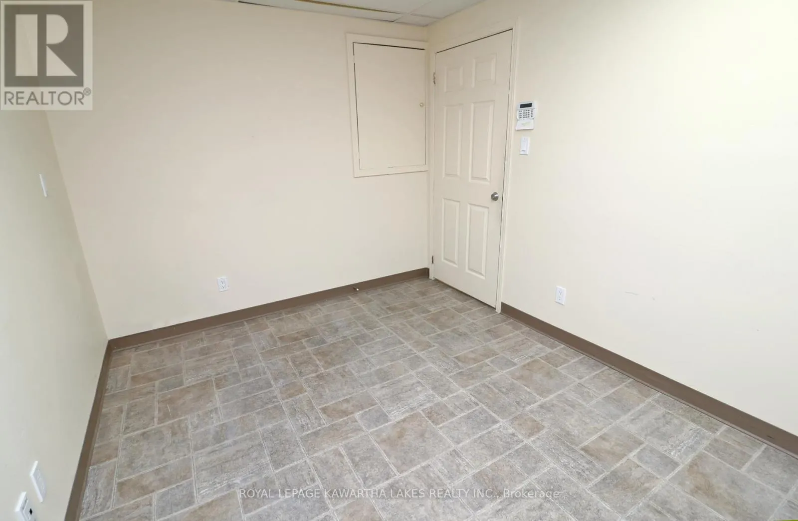 1740 SQFT - 328 MILL STREET, #1740 SQFT