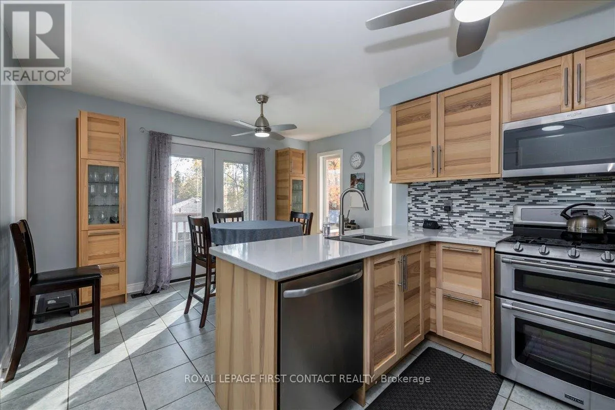 701 HAPPY VALE DRIVE E