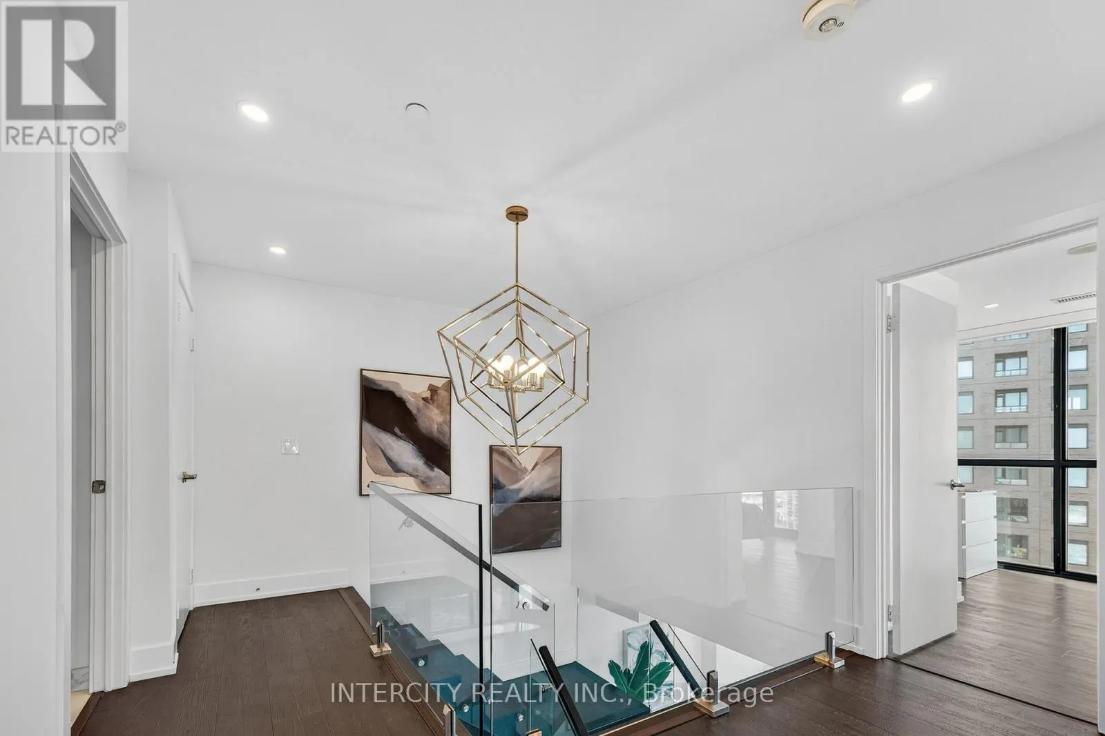 PH05 - 2910 HIGHWAY 7 ROAD