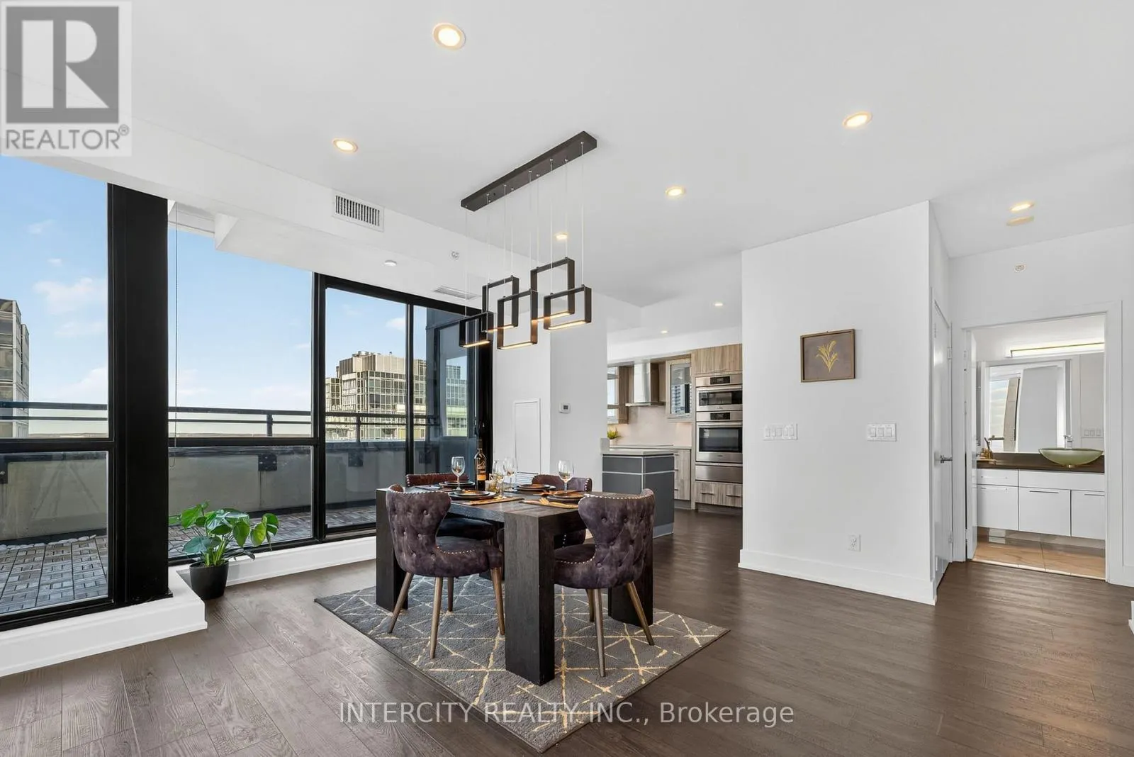 PH05 - 2910 HIGHWAY 7 ROAD