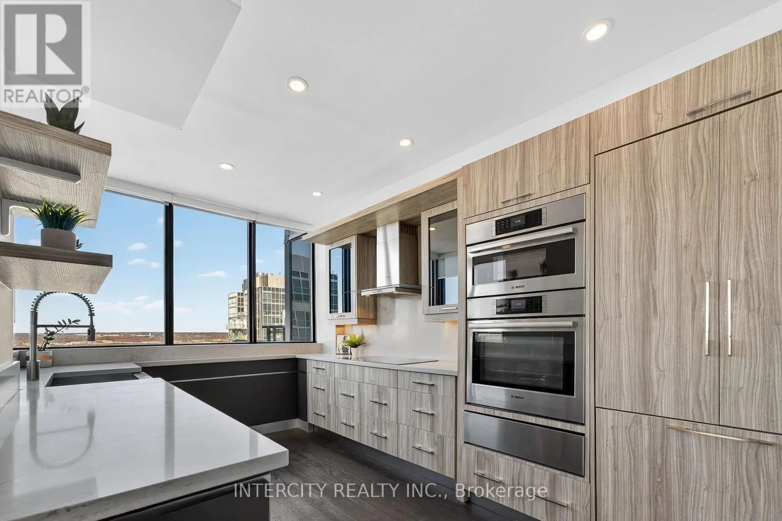 PH05 - 2910 HIGHWAY 7 ROAD