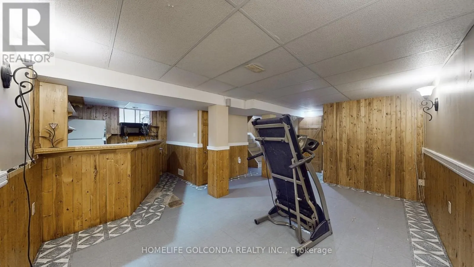 129 KERR BOULEVARD S