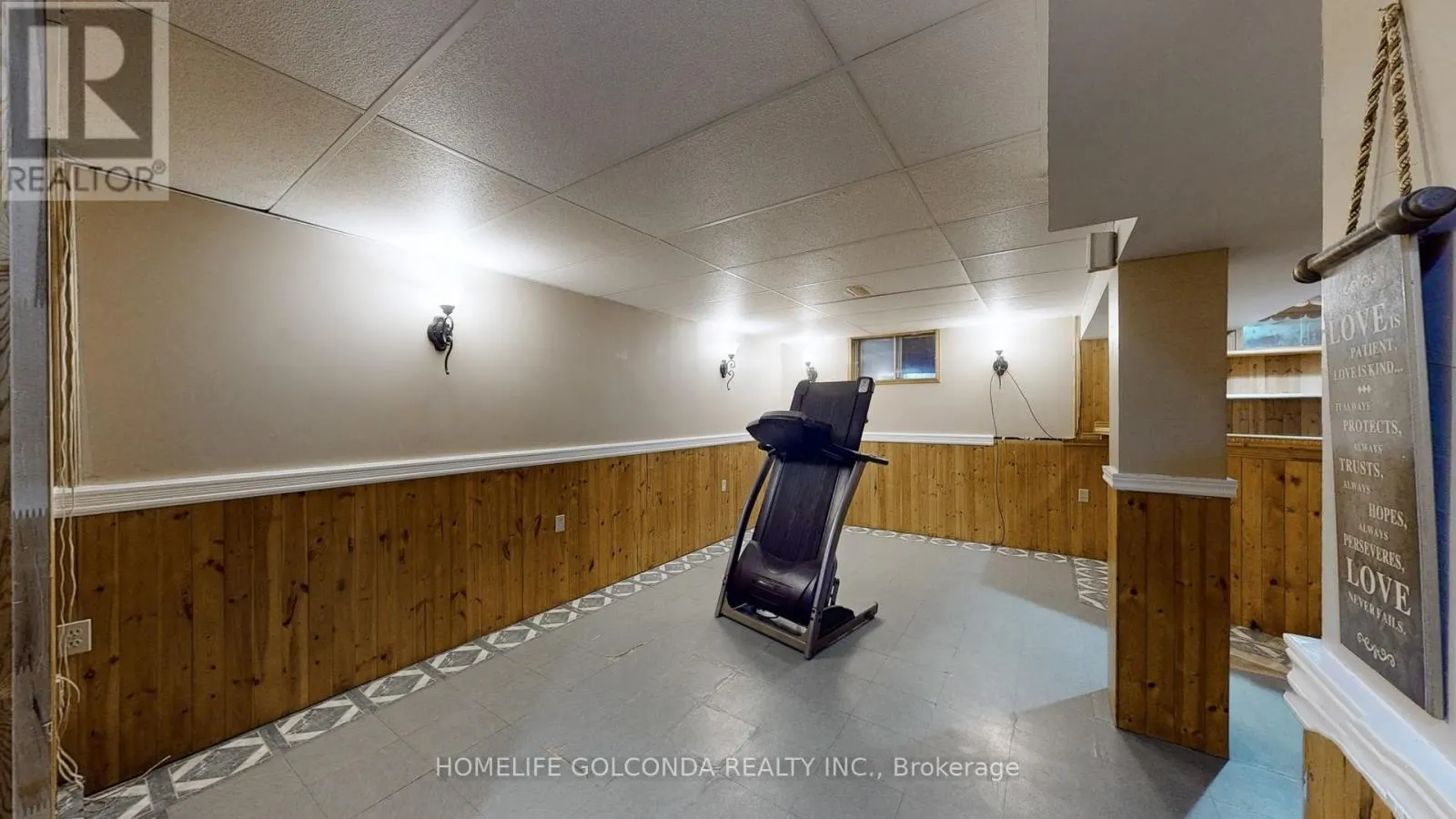 129 KERR BOULEVARD S