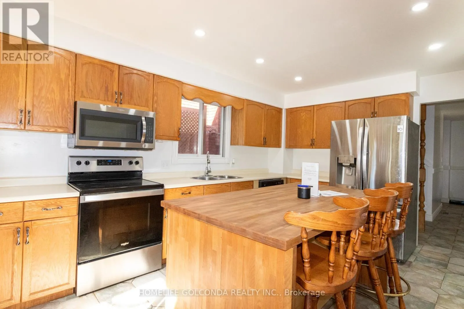 129 KERR BOULEVARD S