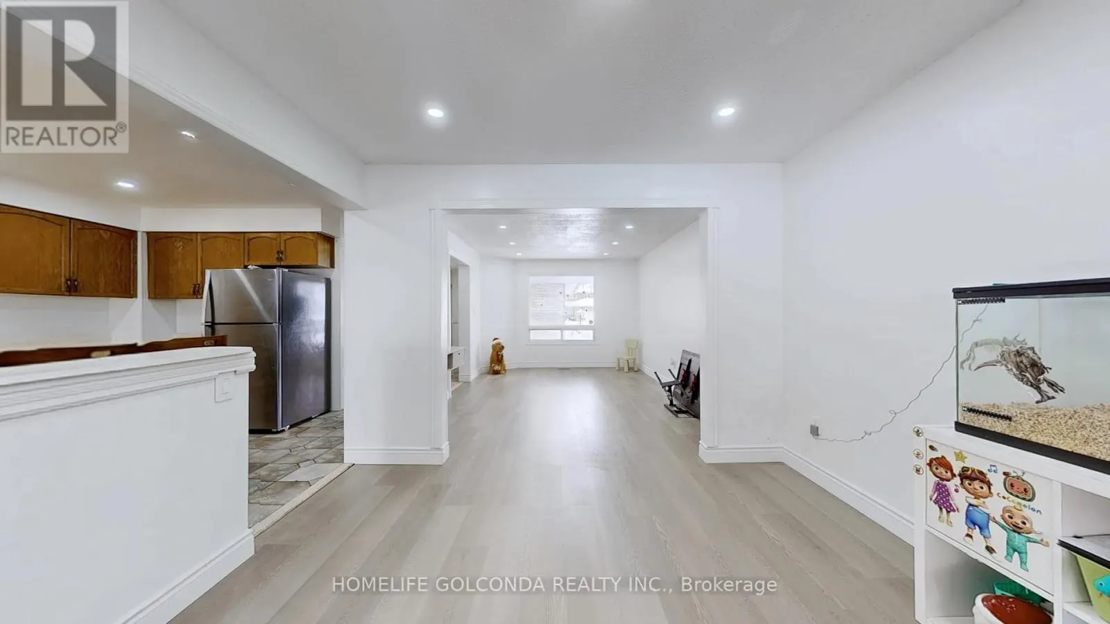 129 KERR BOULEVARD S