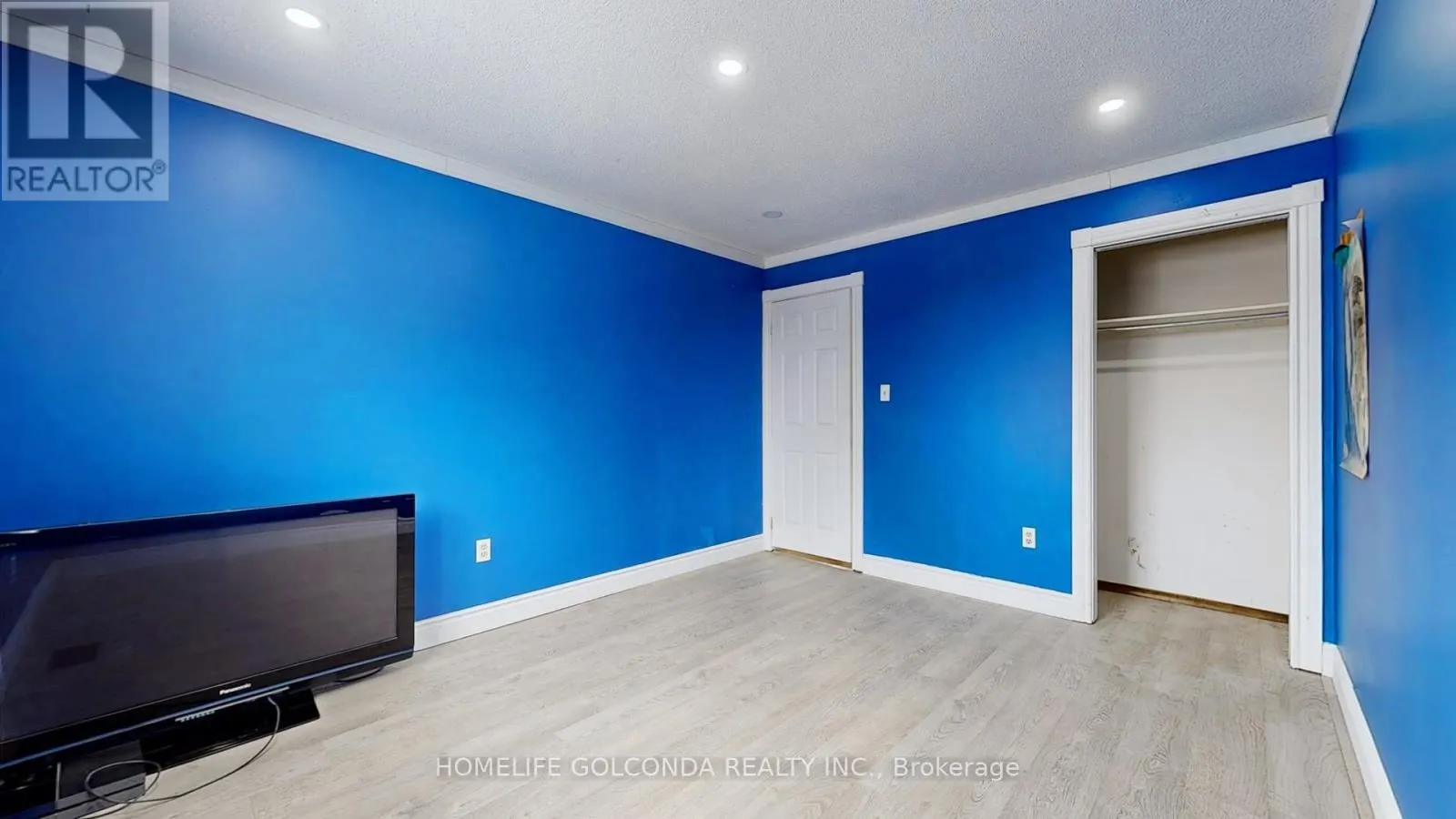 129 KERR BOULEVARD S