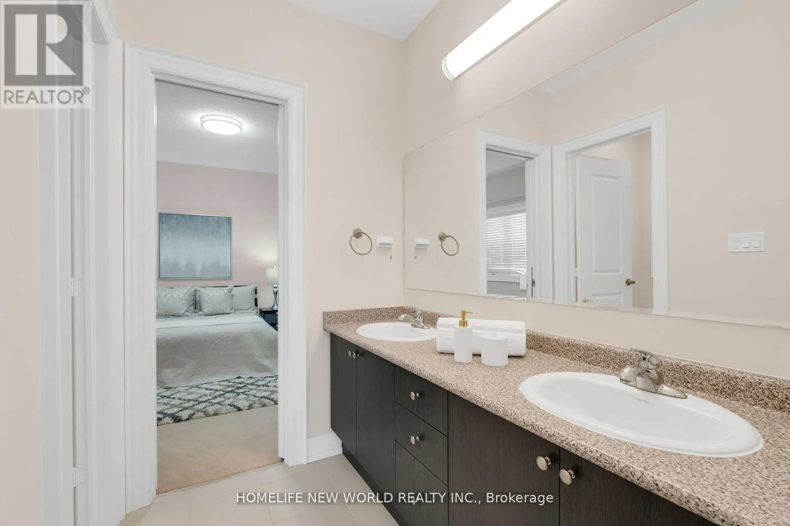 36 STRAWBRIDGE FARM DRIVE