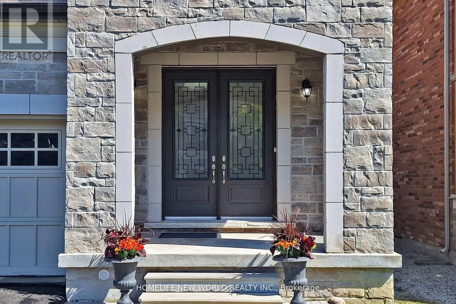 36 STRAWBRIDGE FARM DRIVE