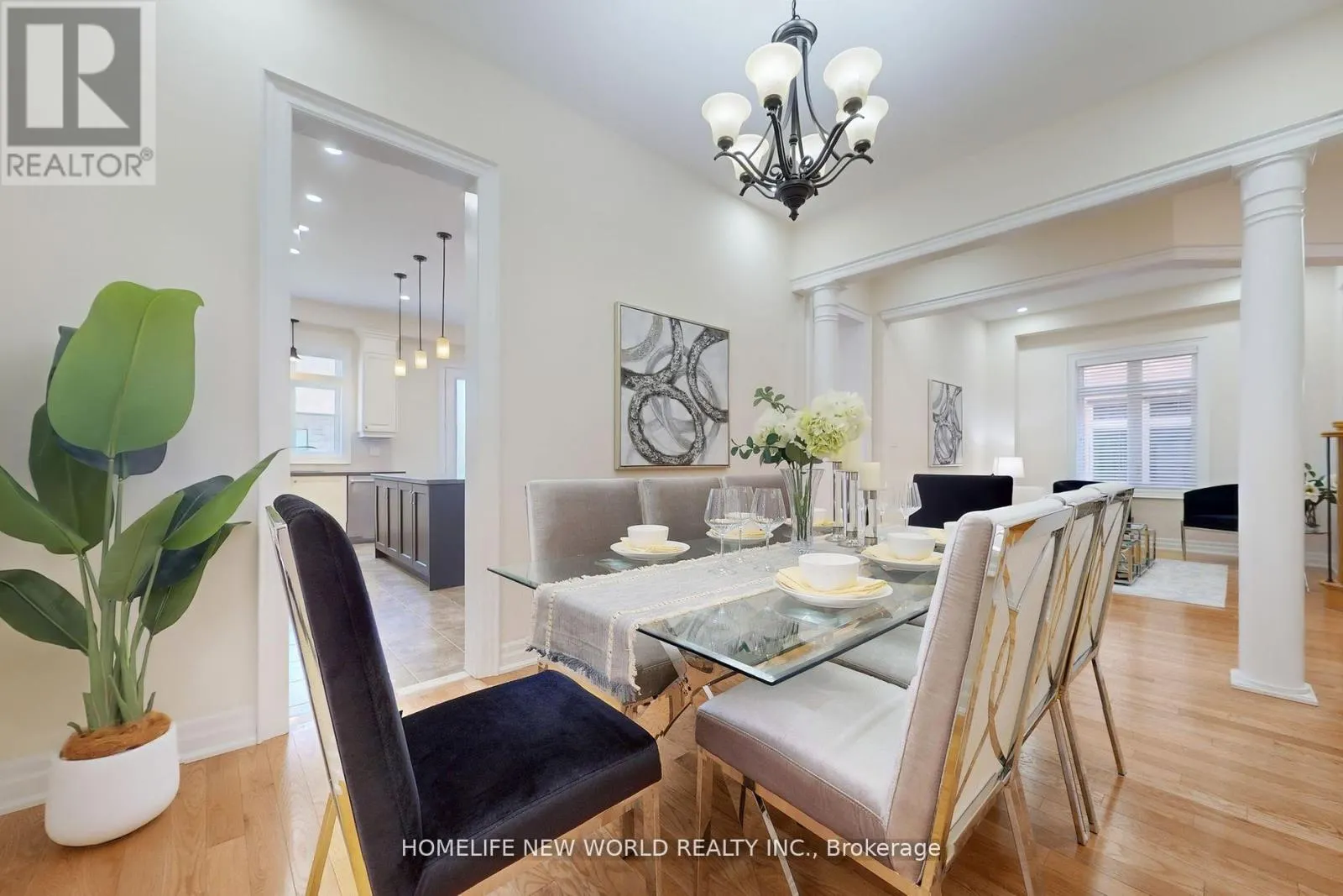 36 STRAWBRIDGE FARM DRIVE