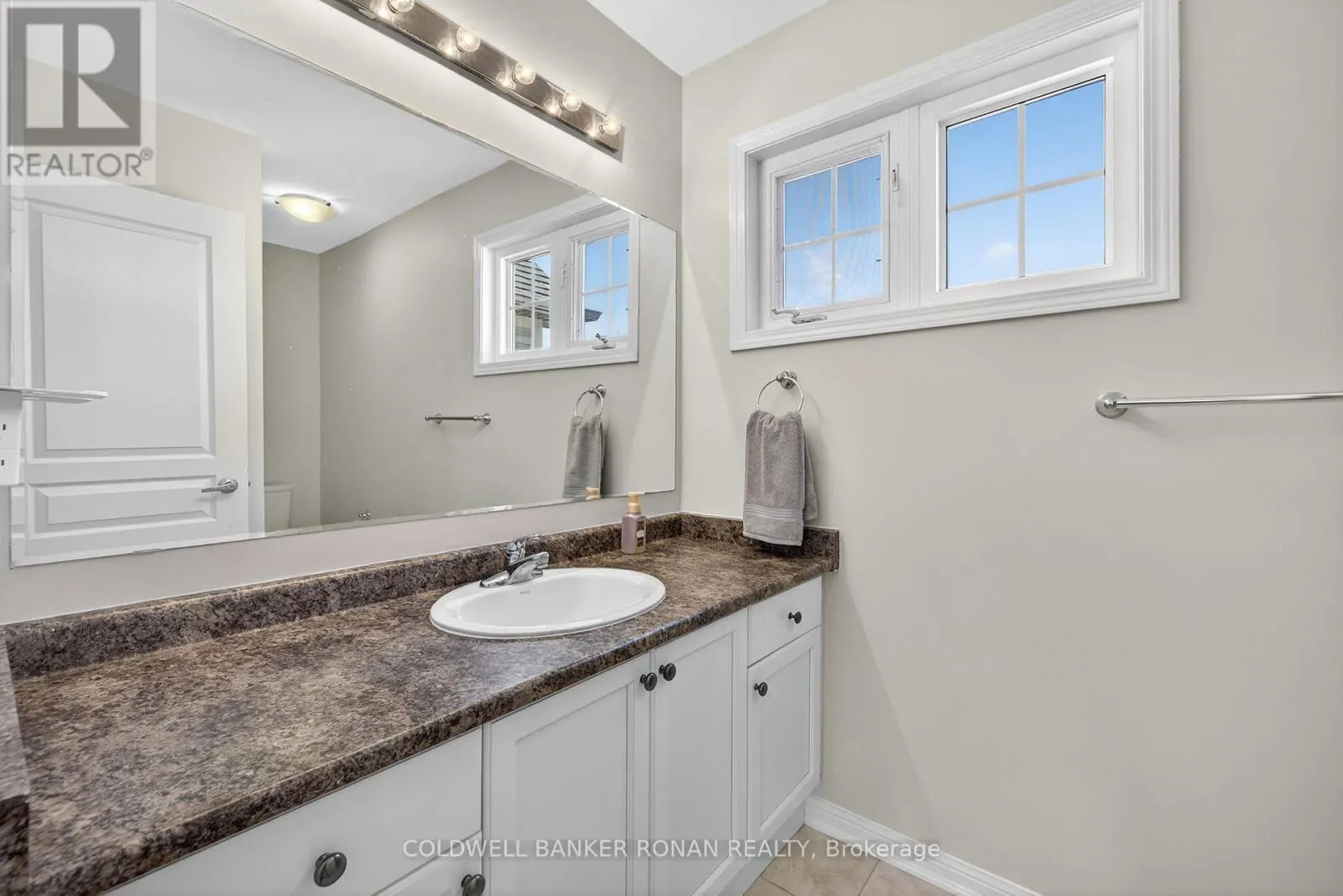 22 CALLANDER CRESCENT