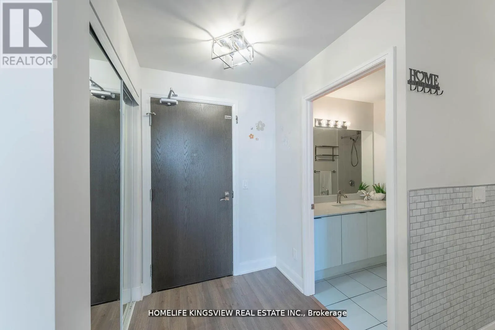 808 - 2910 HIGHWAY 7