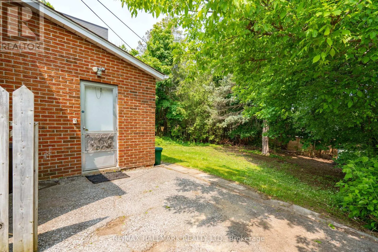 104 HIGHLAND PARK BOULEVARD