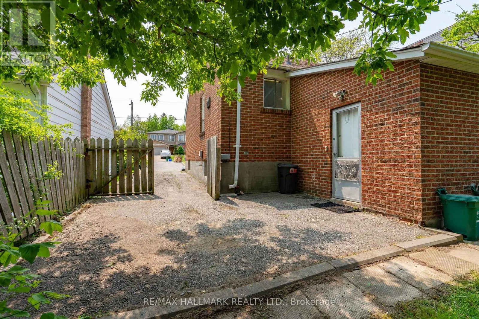 104 HIGHLAND PARK BOULEVARD