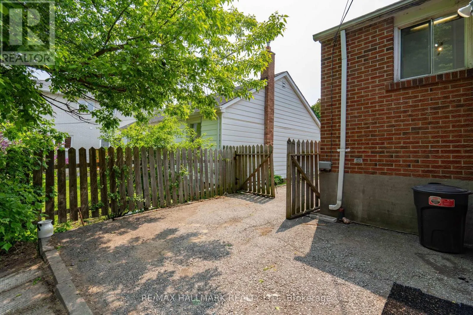 104 HIGHLAND PARK BOULEVARD