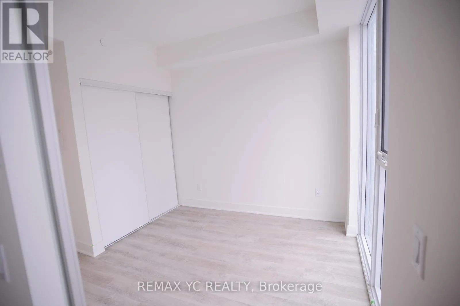 501 - 185 DEERFIELD ROAD